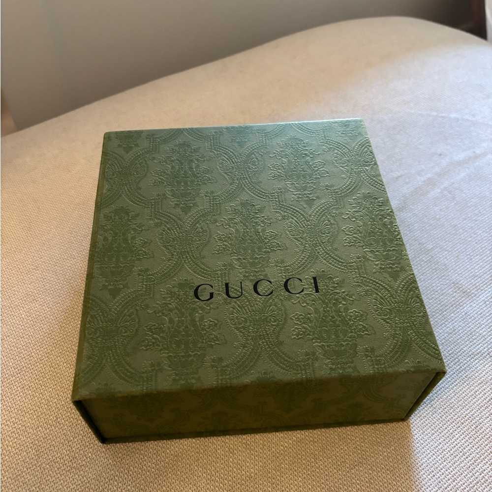 NIB authentic Gucci matte black women’s belt. Black, size 80 - Picture 6 of 6